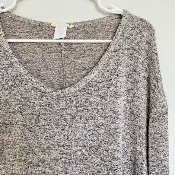 Olivia Rae Gray Soft High Low Long Sleeve Cropped Sweater Top Ruffles Size Large - Picture 2 of 8